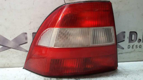 PILOTO TRASERO IZQUIERDO Opel VECTRA B BERLINA 