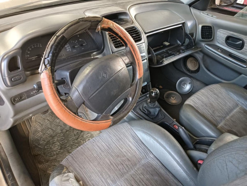 RENAULT LAGUNA (B56) — автомобиль-донор на запчасти 