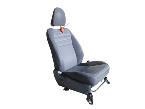 ASIENTO DELANTERO DERECHO Toyota YARIS (P13) 