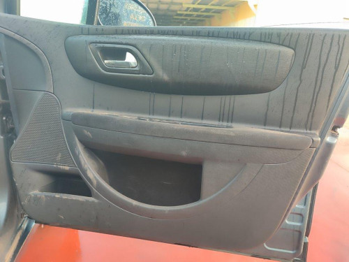  CITROEN C4 BERLINA 