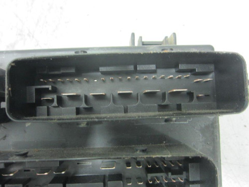  CAJA RELES / FUSIBLES OPEL CORSA D 