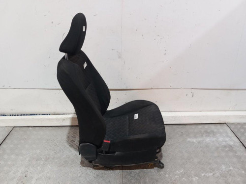 ASIENTO DELANTERO IZQUIERDO Toyota YARIS (KSP1/NLP1/NSP1) 