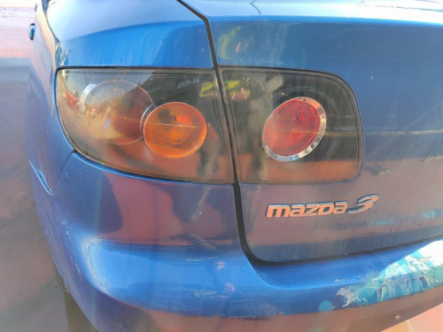 MAZDA 3 BERLINA (BK) — vehículo donante para recambios 