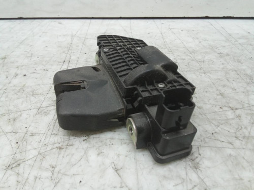 CERRADURA MALETERO / PORTON 