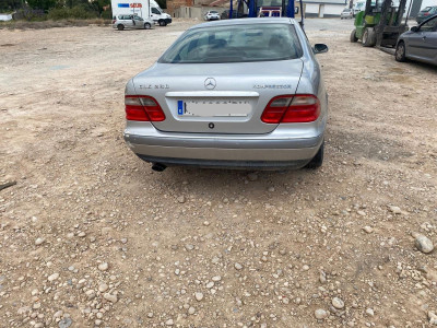 MERCEDES-BENZ CLK (BM 208) COUPE