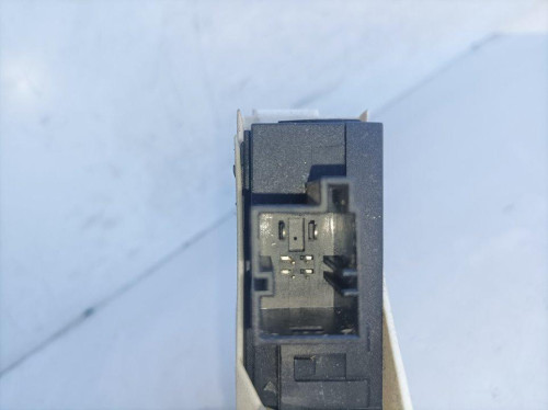  MOTOR ELEVALUNAS DELANTERO IZQUIERDO AUDI A6 BERLINA (4F2) 