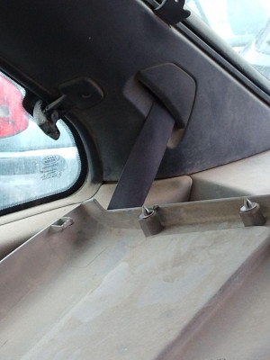 CINTURON SEGURIDAD TRASERO DERECHO