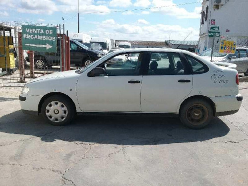  SEAT CORDOBA BERLINA (6K2) 