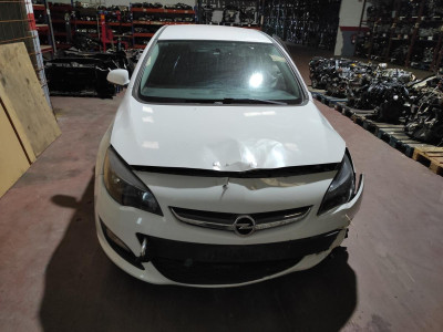 OPEL ASTRA J BERLINA 5P