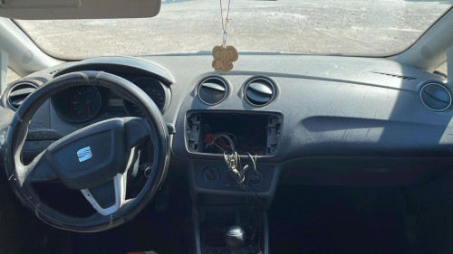 SEAT IBIZA BERLINA (6J5) — автомобиль-донор на запчасти 