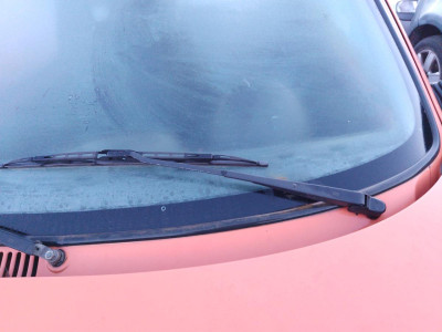 BRAZO LIMPIA DELANTERO IZQUIERDO