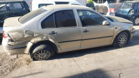 VOLKSWAGEN BORA BERLINA (1J2)(1998)