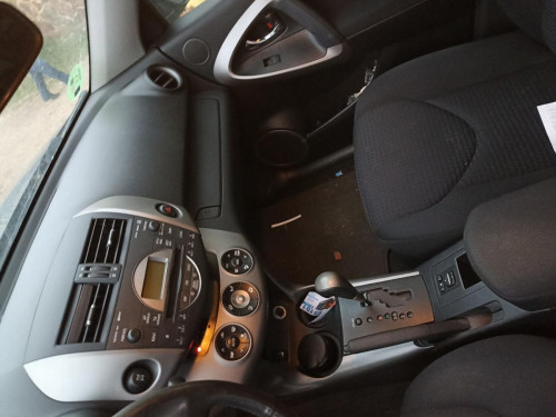 TOYOTA RAV4 (A3) — vehículo donante para recambios 