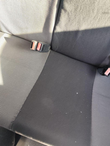 ENGANCHE CINTURON TRASERO CENTRAL OPEL CORSA C 
