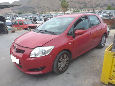 TOYOTA AURIS (E15)