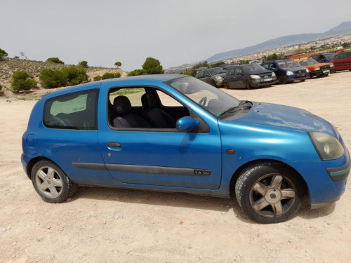 RENAULT CLIO II FASE I (B/CB0) — автомобиль-донор на запчасти 