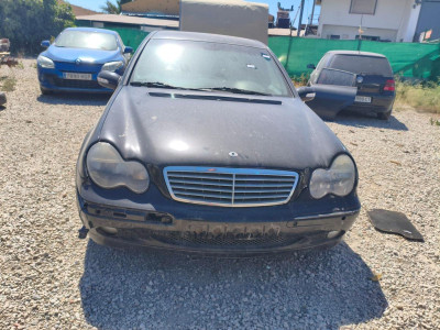 MERCEDES-BENZ CLASE C (BM 203) BERLINA