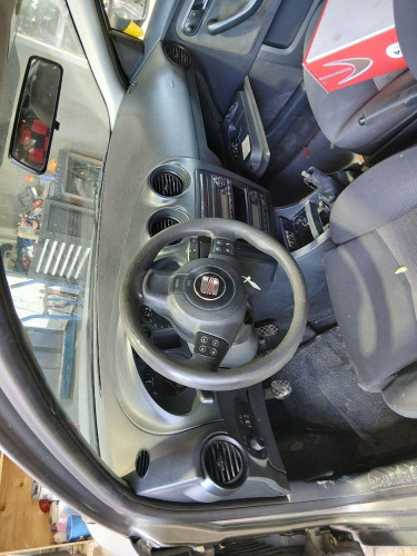 SEAT IBIZA (6L1) — автомобиль-донор на запчасти 