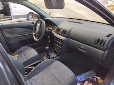 SKODA OCTAVIA BERLINA (1U2)