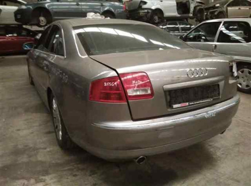 AUDI A8 (4E) — vehículo donante para recambios 