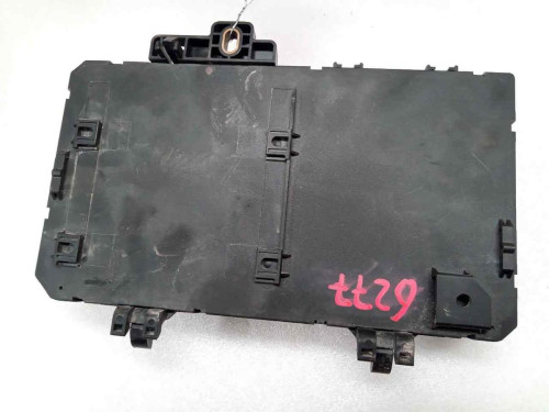  CAJA RELES / FUSIBLES Opel ASTRA H BERLINA 