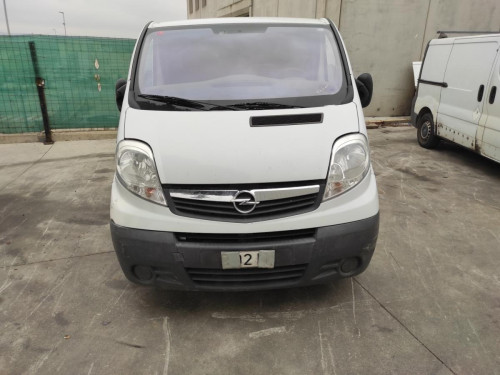 OPEL VIVARO FURGÓN/COMBI — vehículo donante para recambios 
