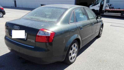 AUDI A4 BERLINA (8E)