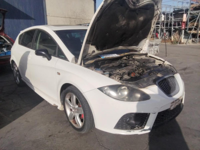 SEAT LEON (1P1)