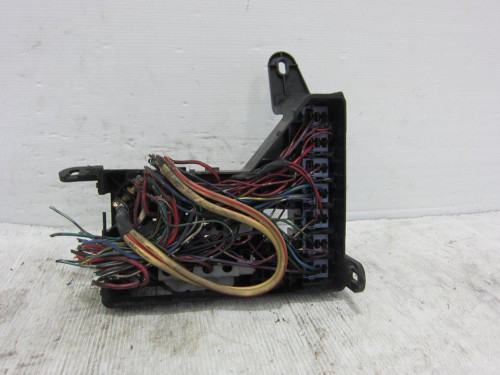  CAJA RELES / FUSIBLES MITSUBISHI 3000 GT (Z10) 