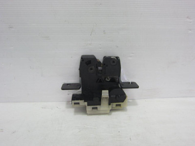 CERRADURA MALETERO / PORTON