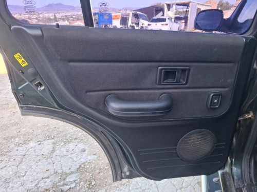 GUARNECIDO PUERTA TRASERA IZQUIERDA Land Rover FREELANDER (LN) 