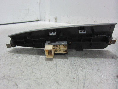 MANDO ELEVALUNAS DELANTERO DERECHO, KIA, CERATO (LD)