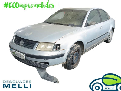 VOLKSWAGEN PASSAT BERLINA (3B2)