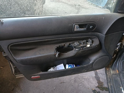 VOLKSWAGEN GOLF IV BERLINA (1J1)(10.1997)