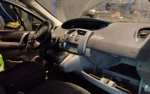 RENAULT SCENIC II (JM) — автомобиль-донор на запчасти 