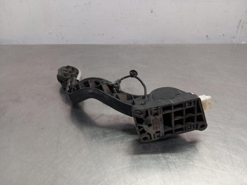  PEDAL ACELERADOR 