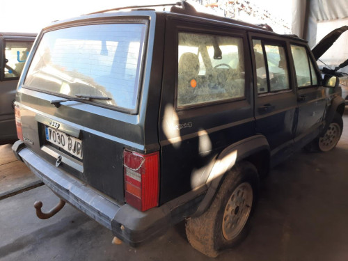  CHRYSLER JEEP CHEROKEE (XJ) 