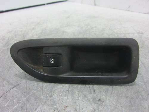  MANDO ELEVALUNAS TRASERO DERECHO Renault LAGUNA II (BG0) 