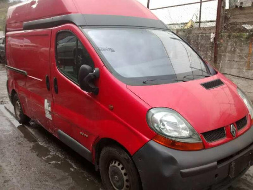  RENAULT TRAFIC II FURGÓN 