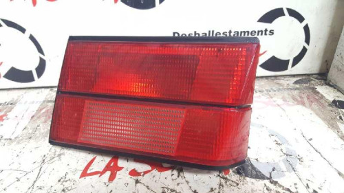 PILOTO TRASERO DERECHO INTERIOR BMW SERIE 5 BERLINA (E34) 