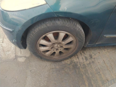 PASO RUEDA DELANTERO IZQUIERDO, MERCEDES-BENZ, CLASE A (BM 169)