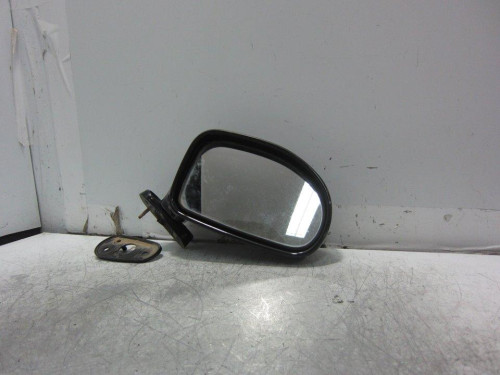 RETROVISOR DERECHO used