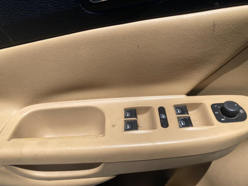 MANDO ELEVALUNAS DELANTERO IZQUIERDO VOLKSWAGEN PASSAT BERLINA (3C2) 