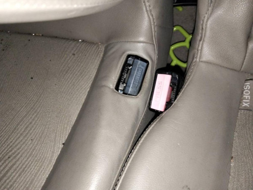 ENGANCHE CINTURON TRASERO IZQUIERDO Renault SCENIC II (JM) 