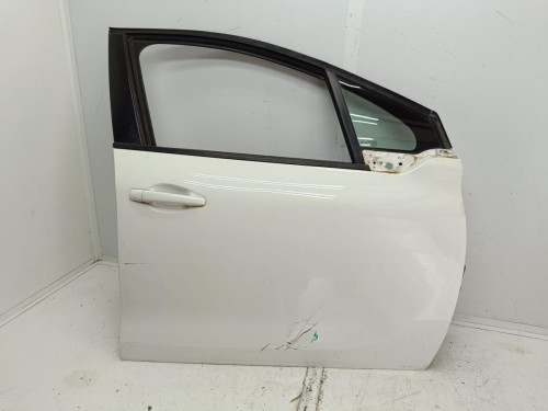 PUERTA DELANTERA DERECHA Peugeot 208 
