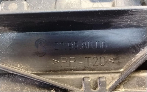 PILOTO TRASERO DERECHO Mitsubishi COLT CZ3 BERL. 5 (Z30A) 