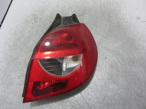  PILOTO TRASERO DERECHO RENAULT CLIO III 