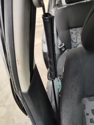 CINTURON SEGURIDAD DELANTERO DERECHO