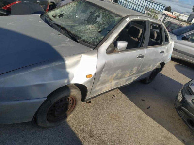 SEAT CORDOBA BERLINA (6K2)