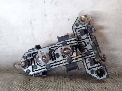 PORTALAMPARAS Volkswagen GOLF IV BERLINA (1J1)(10.1997) 